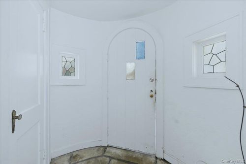 801 Main St, Farmingdale, NY, 11735-4139 | Card Image