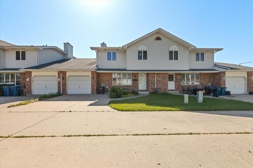 apt-f-1401 Rock Run Dr, Crest Hill, IL, 60403-3174 | Card Image