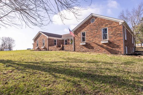 211 Bourbon Acres Rd, Paris, KY, 40361-9776 | Card Image