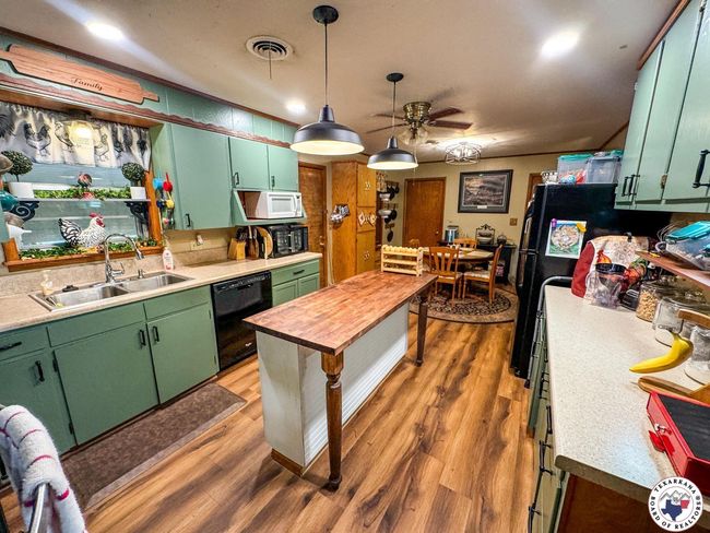 1004 Hillcrest, House other with 3 bedrooms, 2 bathrooms and null parking in Linden TX | Image 7