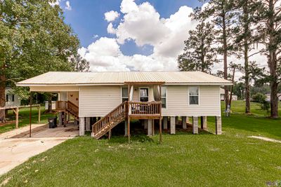 46142 S La Hwy 936, House other with 3 bedrooms, 2 bathrooms and null parking in St Amant LA | Image 2