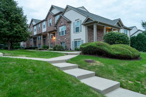 250 Devoe Dr, Oswego, IL, 60543-4066 | Card Image