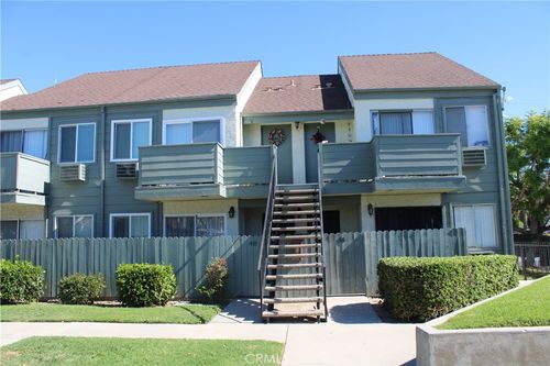635 N Bristol St, Santa Ana, CA, 92703-2158 | Card Image