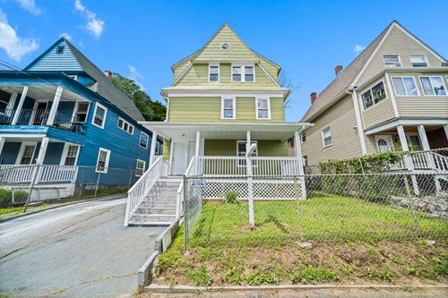 apt-2-220 Hillside Ave, Waterbury, CT, 06710-7114 | Card Image
