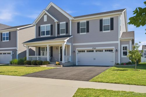 3764 Saint James Ct, Elgin, IL, 60124-1211 | Card Image