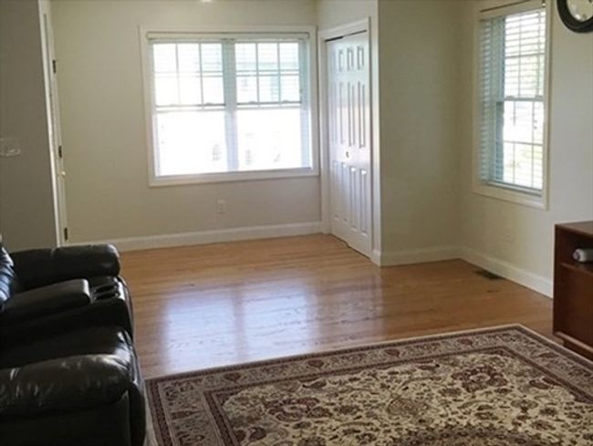 65 Smith St, House other with 3 bedrooms, 3 bathrooms and 2 parking in Lowell MA | Image 4