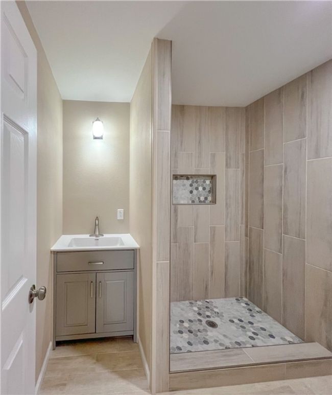 201 Monterrey St, House other with 4 bedrooms, 2 bathrooms and null parking in Alice TX | Image 14