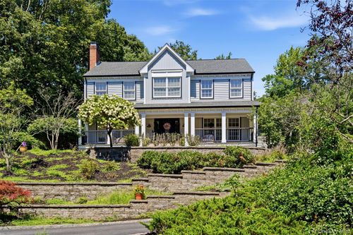 4 Jefferson Landing Circle, Brookhaven, NY, 11777 | Card Image