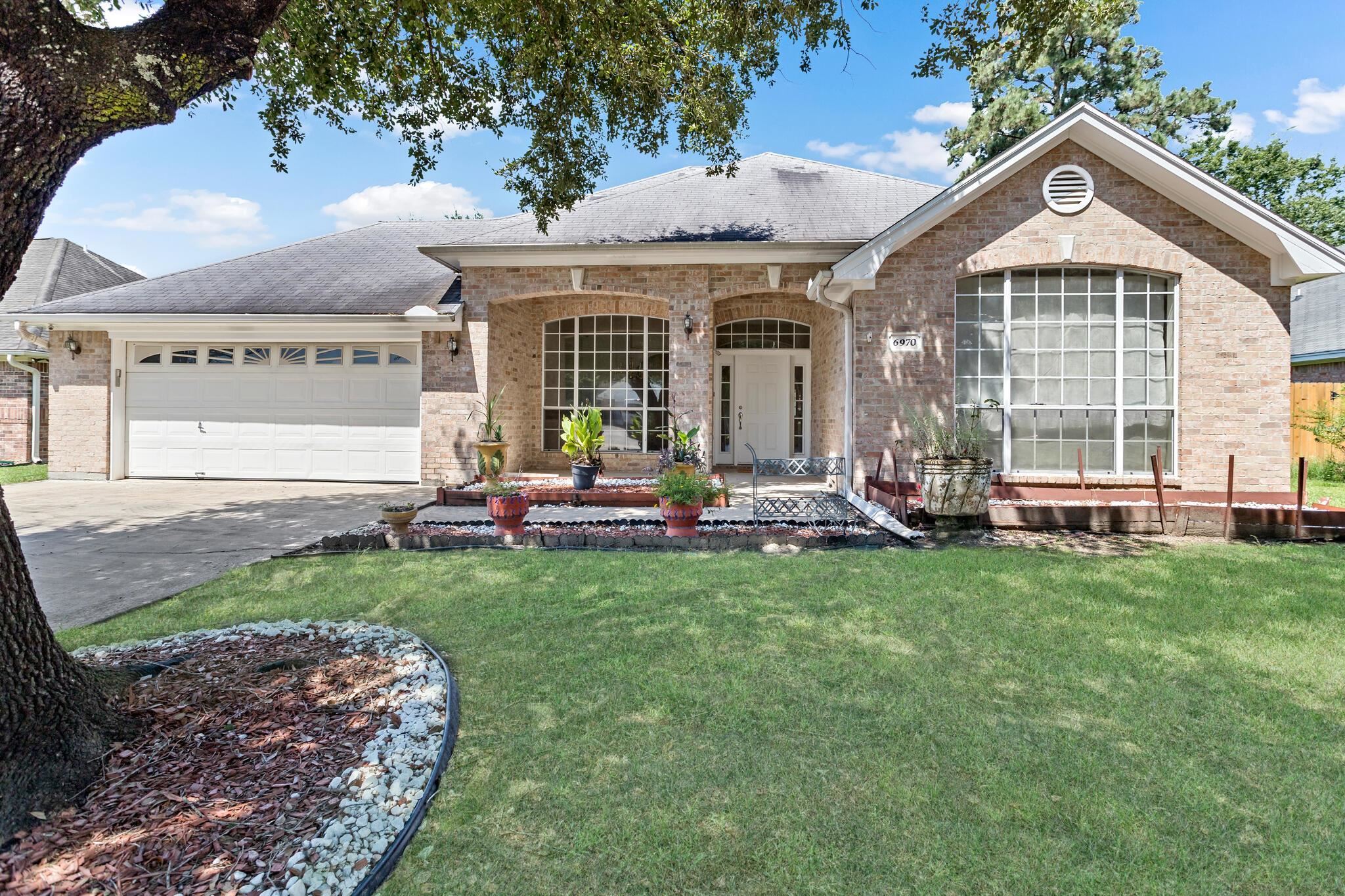 Reno Cir, Beaumont, TX 77708