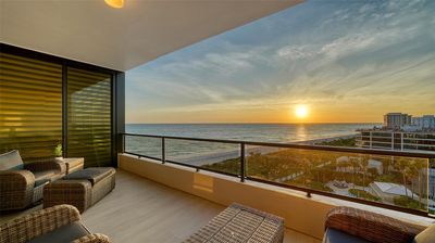 C807 - 535 Sanctuary Drive, Condo with 3 bedrooms, 3 bathrooms and null parking in Longboat Key FL | Image 1