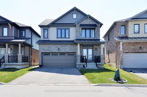 55 Magdalena St, Stoney Creek, ON, L8J0M3 | Card Image