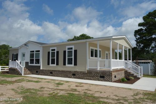 884 Yaupon Dr Sw, Calabash, NC, 28467-2804 | Card Image