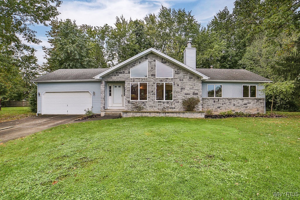 Carter Creek Dr, Grand Island, NY 14072