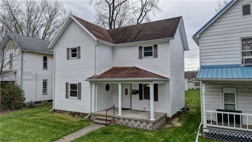 313 E Canal St, Newcomerstown, OH, 43832-1282 | Card Image