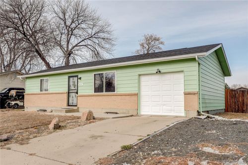 5557 Billings Street, Denver, CO, 80239 | Card Image