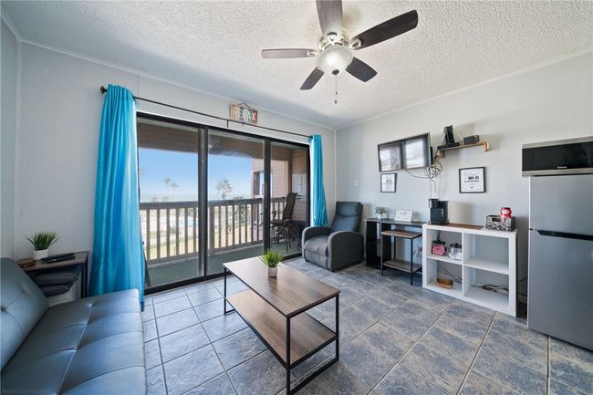 Living area | Image 7