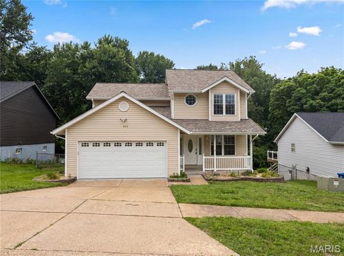 912 Mill Creek Dr, Imperial, MO, 63052-1777 | Card Image