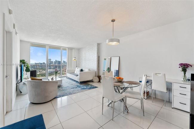 APT-5006 - 1750 N Bayshore Dr, Condo with 1 bedrooms, 1 bathrooms and null parking in Miami FL | Image 5