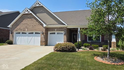 6184 Farlin Dr, Whitestown, IN, 46075-9218 | Card Image