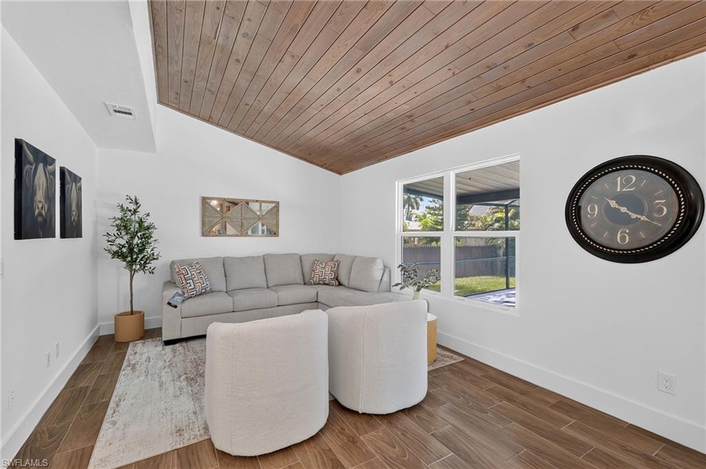 Residential in FORT MYERS 4