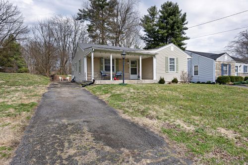 703 E Main St, Danville, KY, 40422 | Card Image