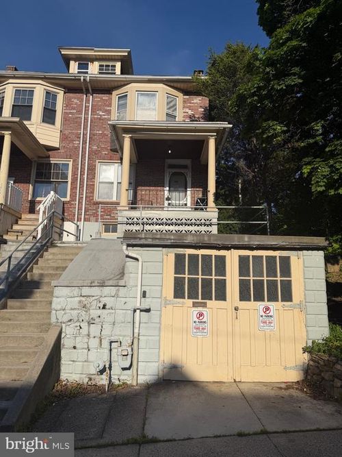 521 S 19th St, Reading, PA, 19606-1706 | Card Image