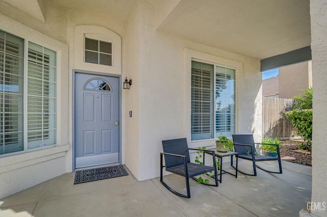 10207 Bay Colony Dr, House other with 3 bedrooms, 2 bathrooms and null parking in Bakersfield CA | Image 4