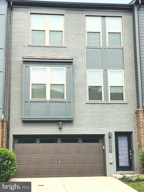 9925 Hopkins Loop, MANASSAS, VA, 20110-7833 | Card Image