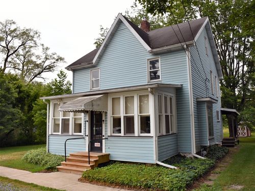 408 Center St, Conneautville, PA, 16406-7044 | Card Image