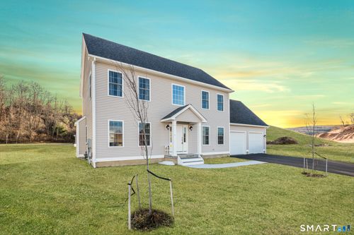 110 Gino Dr, Bristol, CT, 06010-9611 | Card Image