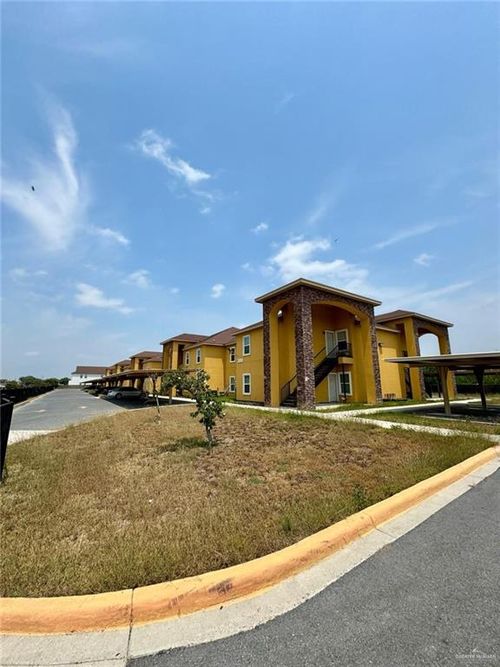 209-300 Sylvia Handy Dr, Elsa, TX, 78543 | Card Image