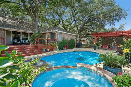9331 Gardenia Bend Dr, Garden Ridge, TX, 78266-2525 | Card Image