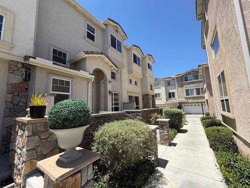 387 Connecticut, El Cajon, CA, 92020 | Card Image