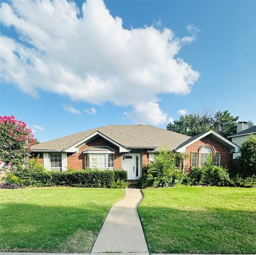 2206 Sword Dr, Garland, TX, 75044-6030 | Card Image