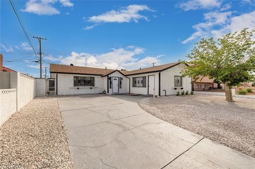 705 Veronica Ave, North Las Vegas, NV, 89030-4079 | Card Image