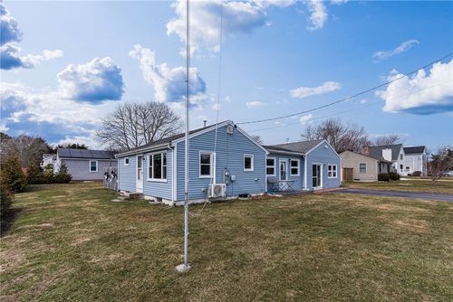 121 Tupelo Rd, South Kingstown, RI, 02879-6151 | Card Image