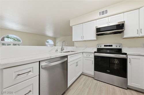 151-9325 W Desert Inn Rd, Las Vegas, NV, 89117-6702 | Card Image