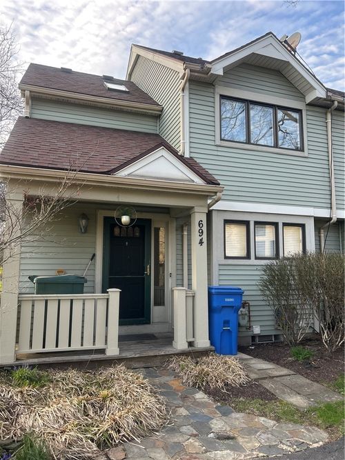 694 Broadway, Rochester, NY, 14607-3762 | Card Image