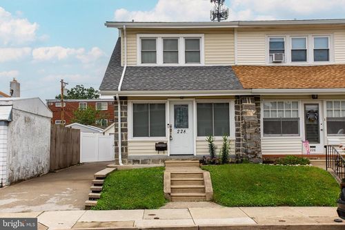 228 Stanley Ave, HAVERTOWN, PA, 19083-3305 | Card Image