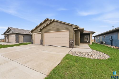 2413 E Brek St Street, Brandon, SD, 57005 | Card Image