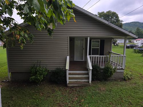 3575 Highway 441, Middlesboro, KY, 40965-8694 | Card Image