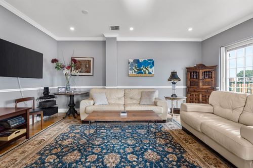 2-10 Vernon St, Brookline, MA, 02446-4930 | Card Image