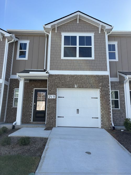 215 Redhead Ln, Lebanon, TN, 37090-2110 | Card Image