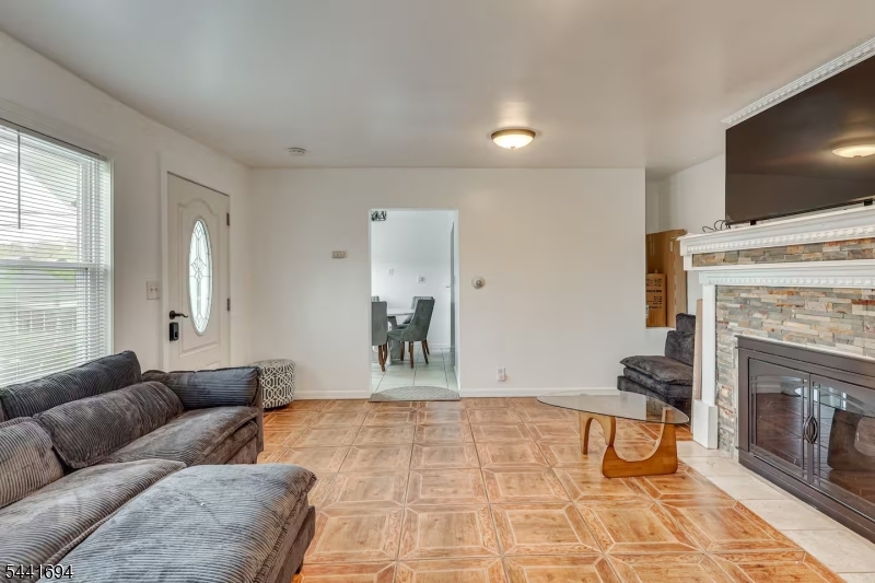 Residential in Lincoln Park Boro 2