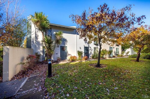 1074 Marina Drive, Napa, CA, 94559 | Card Image