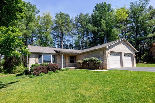 7 Blue Ridge Ct, LURAY, VA, 22835-1751 | Card Image