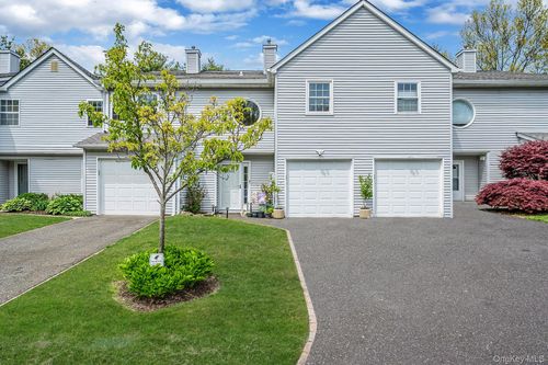 1405 Sara Cir, Port Jefferson Station, NY, 11776-2750 | Card Image