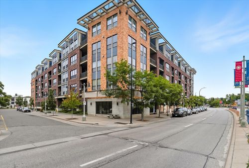 unit-520-4525 Park Commons Dr, Saint Louis Park, MN, 55416-5178 | Card Image