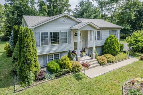300 Mountain Lodge Rd, Monroe, NY, 10950-6608 | Card Image
