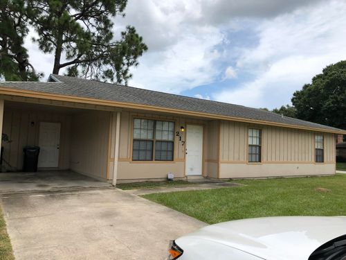 217 Emerson Dr Nw, PALM BAY, FL, 32907-7891 | Card Image